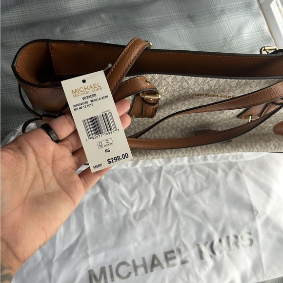 Micheal kors bag brand new